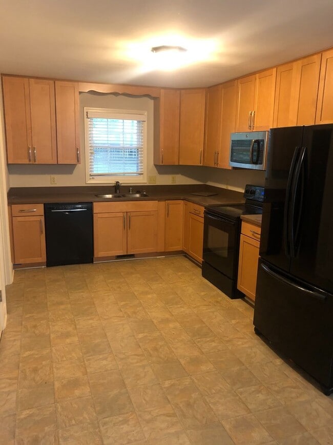 Building Photo - Greer, 3BD/2BA, 1519SF