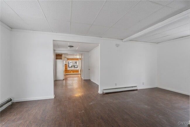 Building Photo - 262 W 4th St S