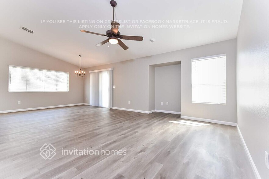 Building Photo - 5228 French Lavender St