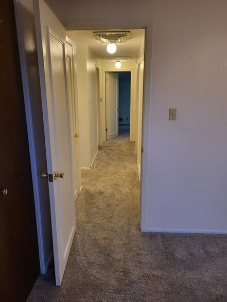 Building Photo - 10470 Romblon Way