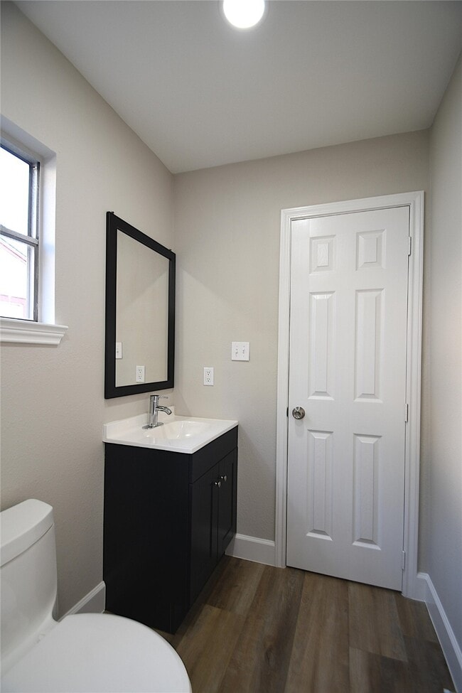 Building Photo - 8535 Tilgham St