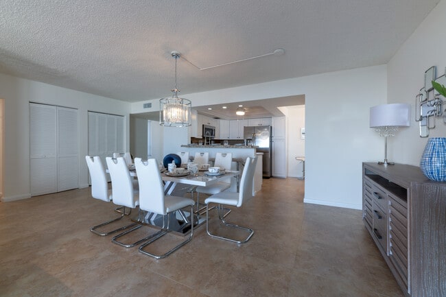 Building Photo - 3610 S Ocean Blvd