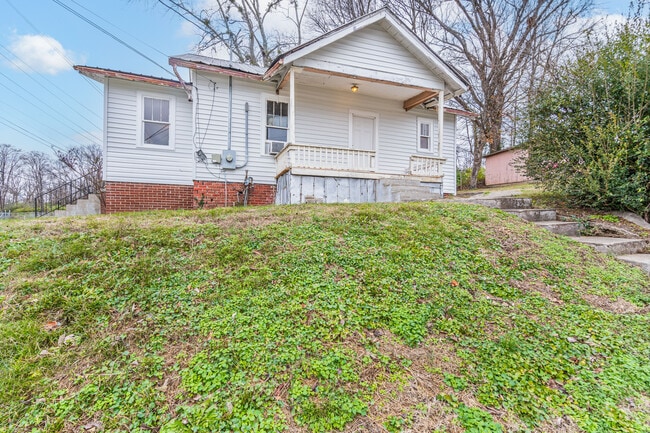 Building Photo - 400 W Front St