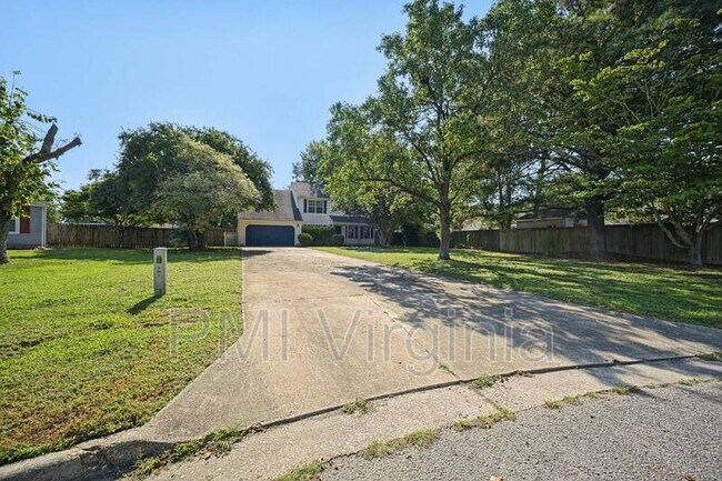 Building Photo - 1213 Ruxton Ct