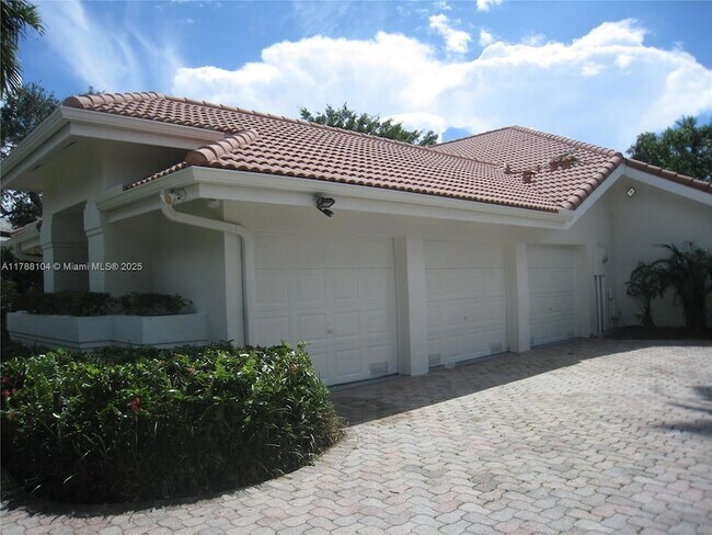 Building Photo - 9818 SW 111th Terrace