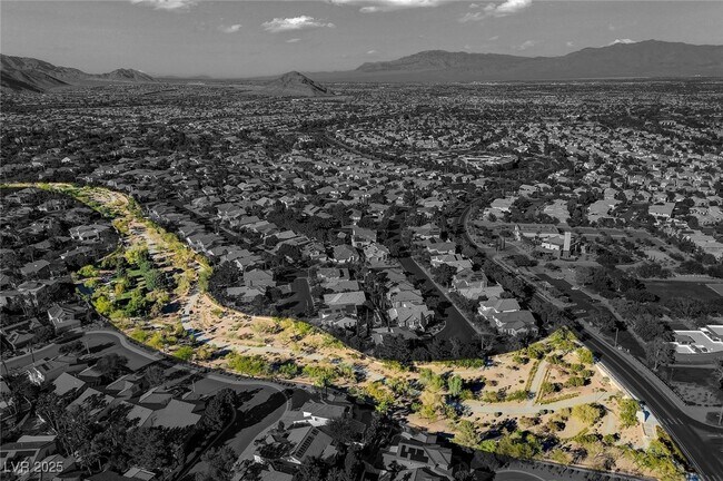 Building Photo - 9704 Cameo Rose Ln