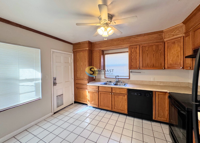 Building Photo - This Home is Elegance! Fully Fenced.