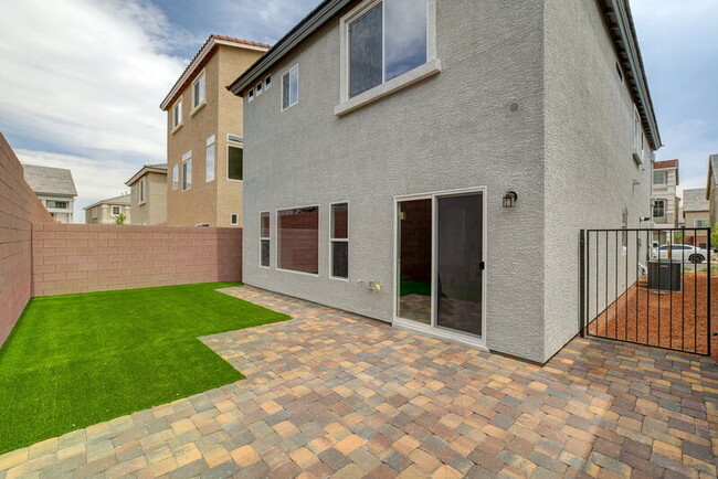 Building Photo - 7027 Jasper Hill Way