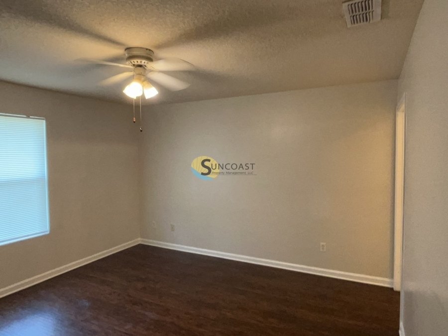 Building Photo - 481 Nitram St