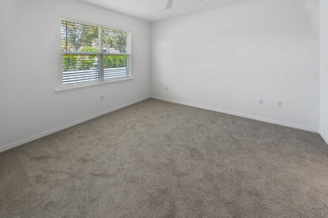 Building Photo - ANNUAL RENTAL AVAILABLE FOR ASAP MOVE-IN!!