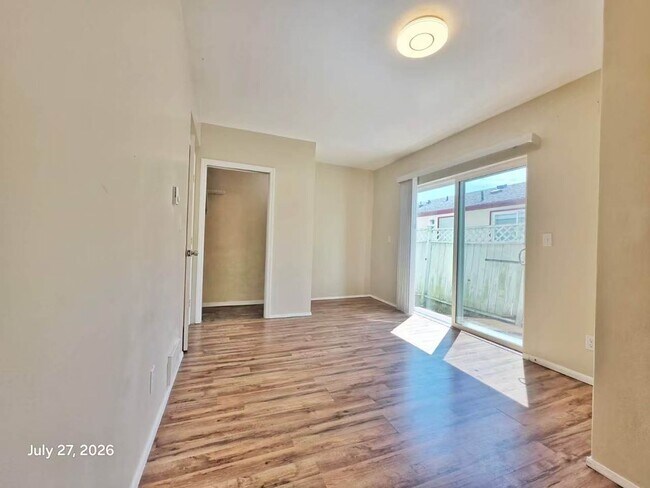 Building Photo - Charming 4 Bed 2 Bath Home in Des Moines, WA.