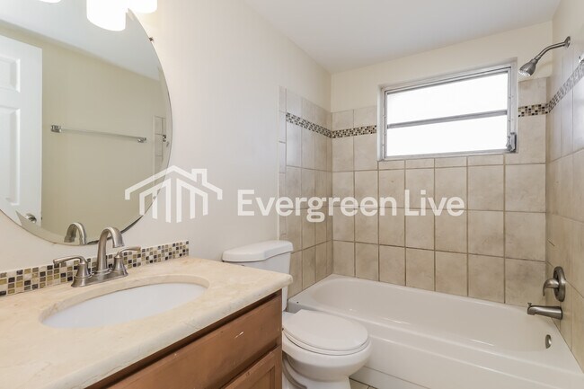 Building Photo - 3537 Seffner Dr