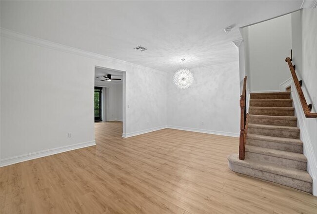 Building Photo - 13011 Riverwalk Cir N