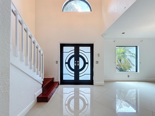 Building Photo - 375 NW 48th Ave