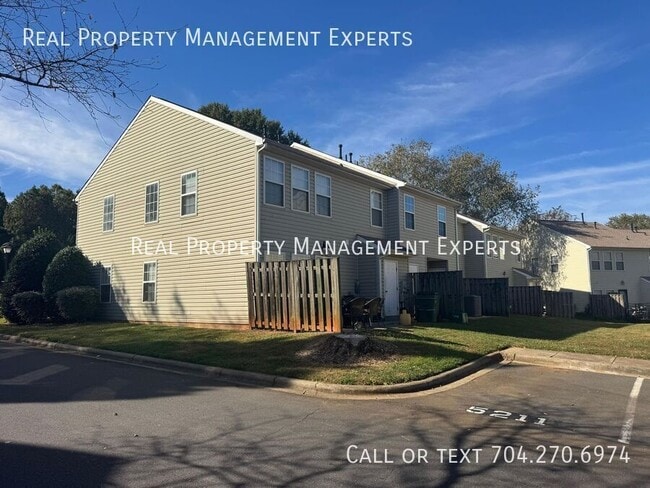 Building Photo - 3837 Glenlea Commons Dr