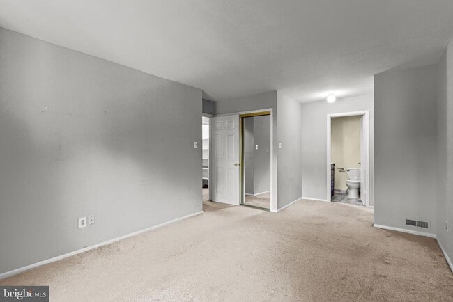 Building Photo - 105 Mulberry Cove
