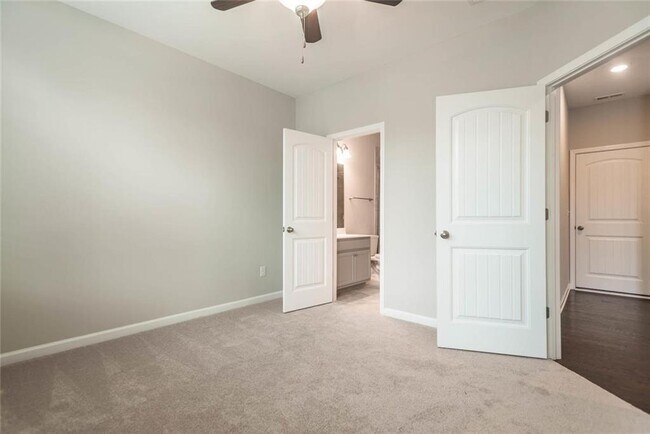 Building Photo - 503 Headwind Wy