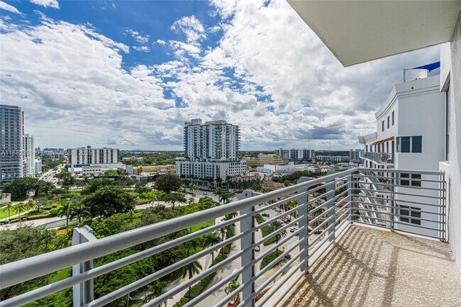 Building Photo - 1830 Radius Dr