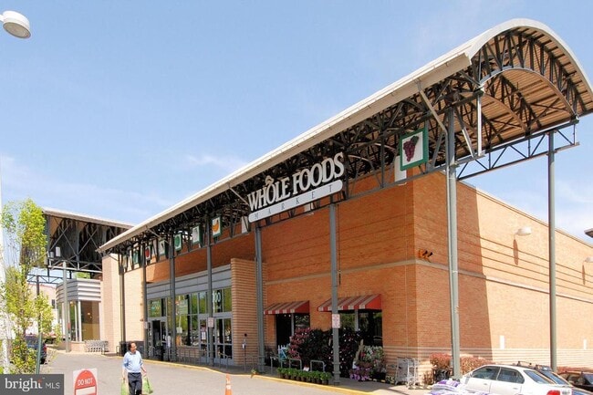 Building Photo - 1510 12th St N