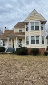 Building Photo - 8105 Tillers Ridge Terrace