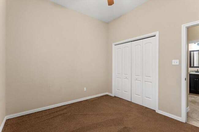 Building Photo - 105 Keo Keo Dr