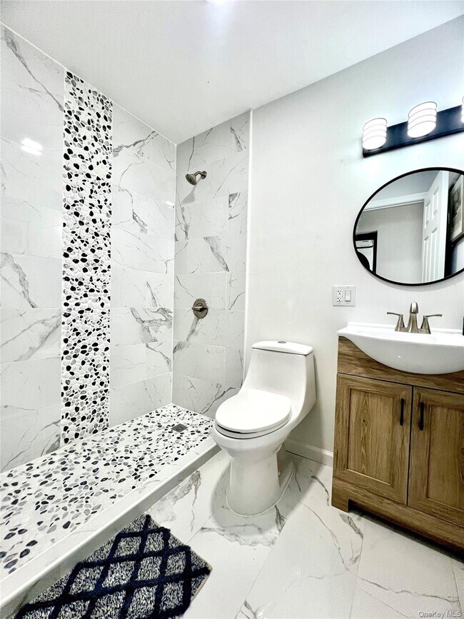 Building Photo - 128 W Main St