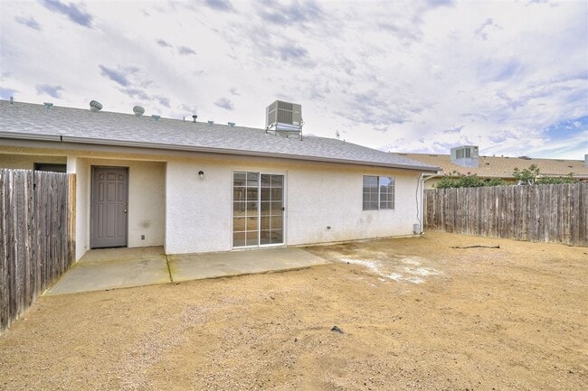Building Photo - 7020 E Burro Ln