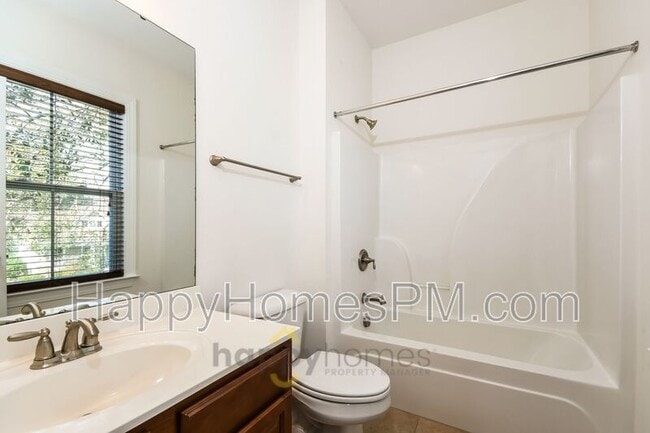 Building Photo - 5194 Celtic Dr