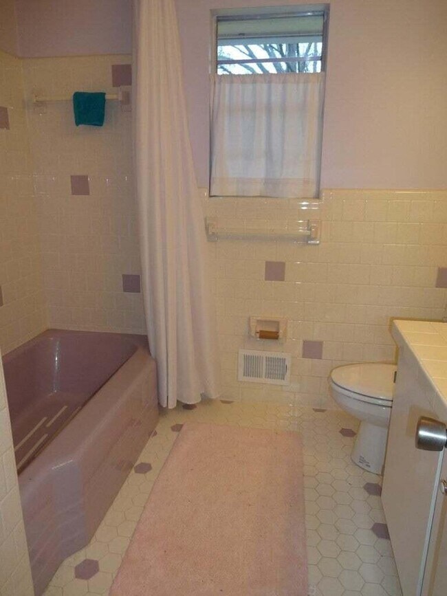 Building Photo - 4622 Whiskey Rd