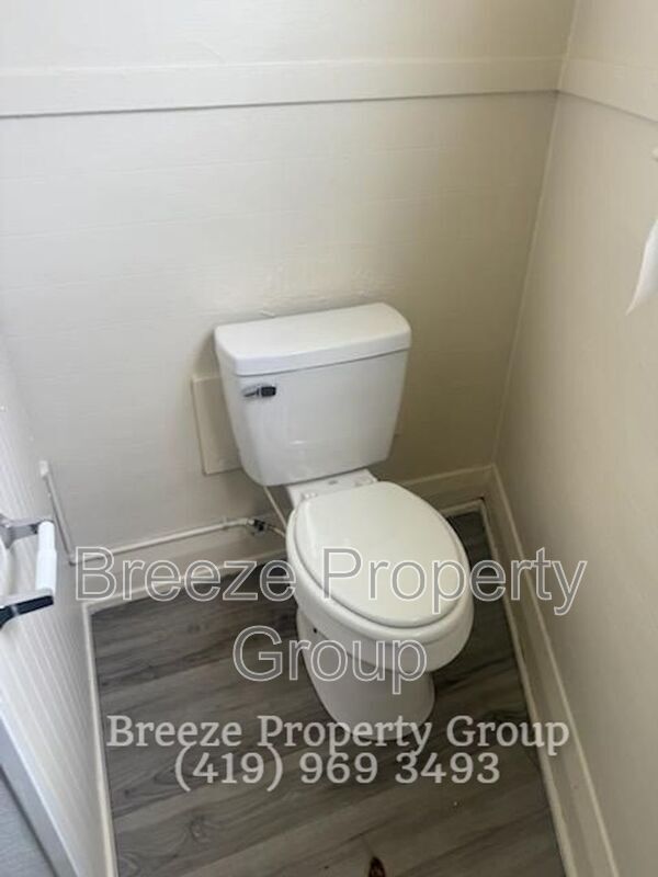 Building Photo - 228 Langdon St