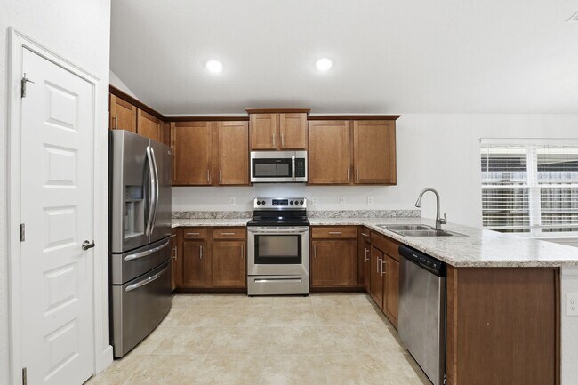 Building Photo - Newer Home in Alachua's Savannah Station