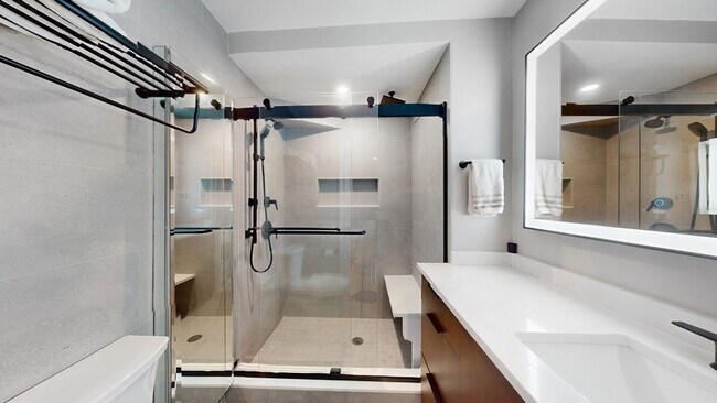 Building Photo - 43 Garden St