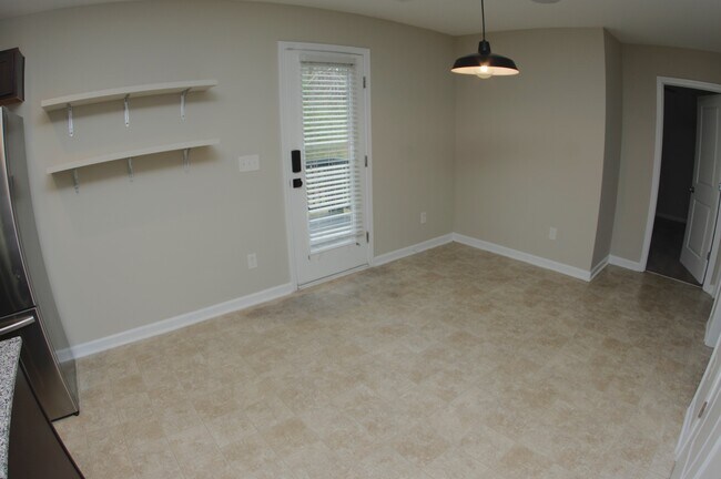 Building Photo - 129 Vermillion Dr