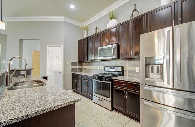 Building Photo - 18707 Naples Ridge Ct
