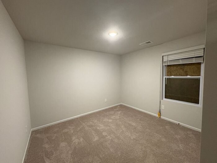 Building Photo - 4032 Park Ave