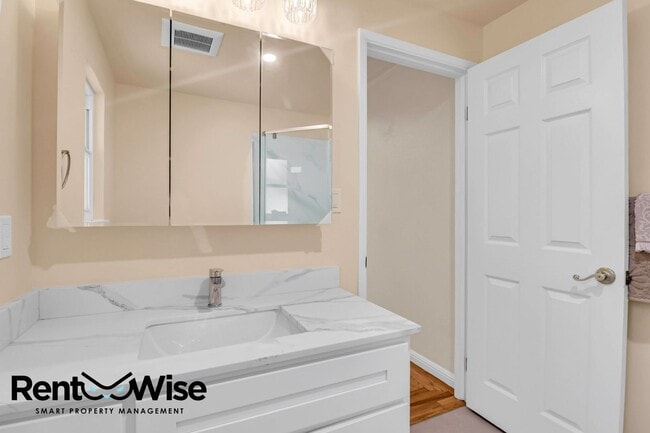 Building Photo - 4260 Ruthelma Ave