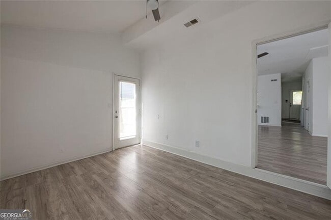 Building Photo - 348 Lakeridge Ct