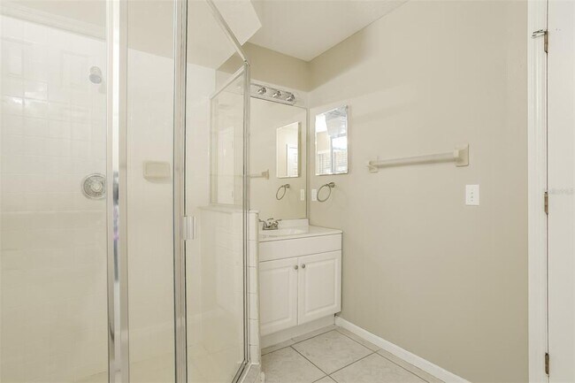 Building Photo - 557 Oak Branch Cir