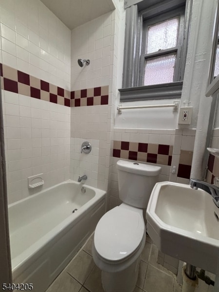 Building Photo - 108 Pine St