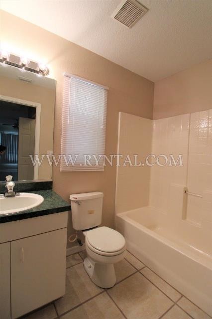 Building Photo - 2311 18th Ave E