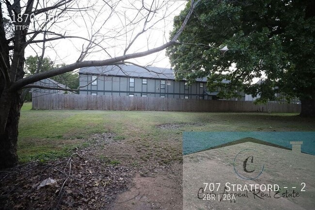 Building Photo - 707 Stratford Dr