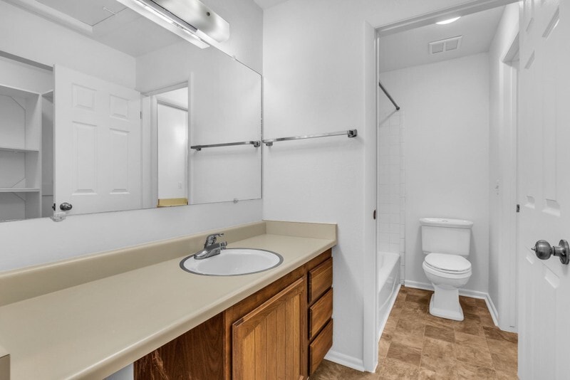 Building Photo - 955 Essex Ct Way