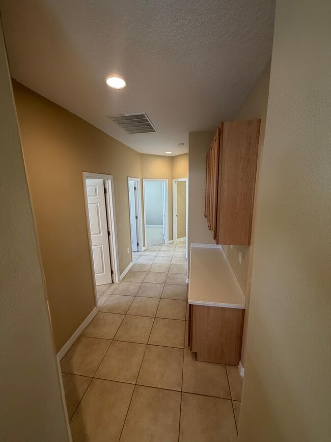 Building Photo - 4576 Barbados Loop