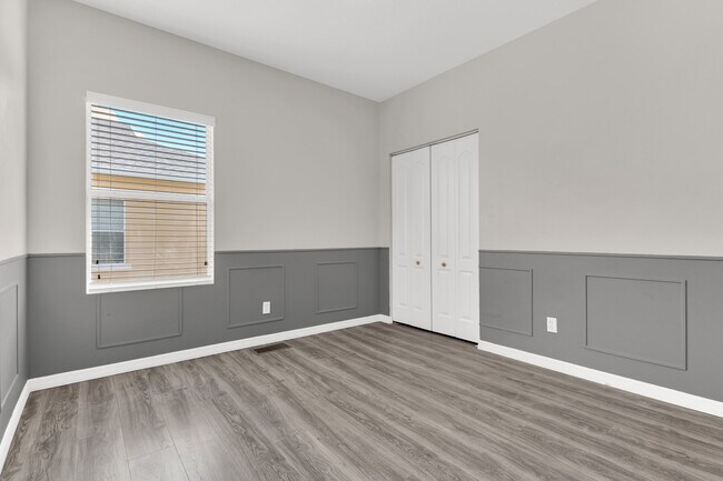 Building Photo - 2280 Betsy Ross Ln