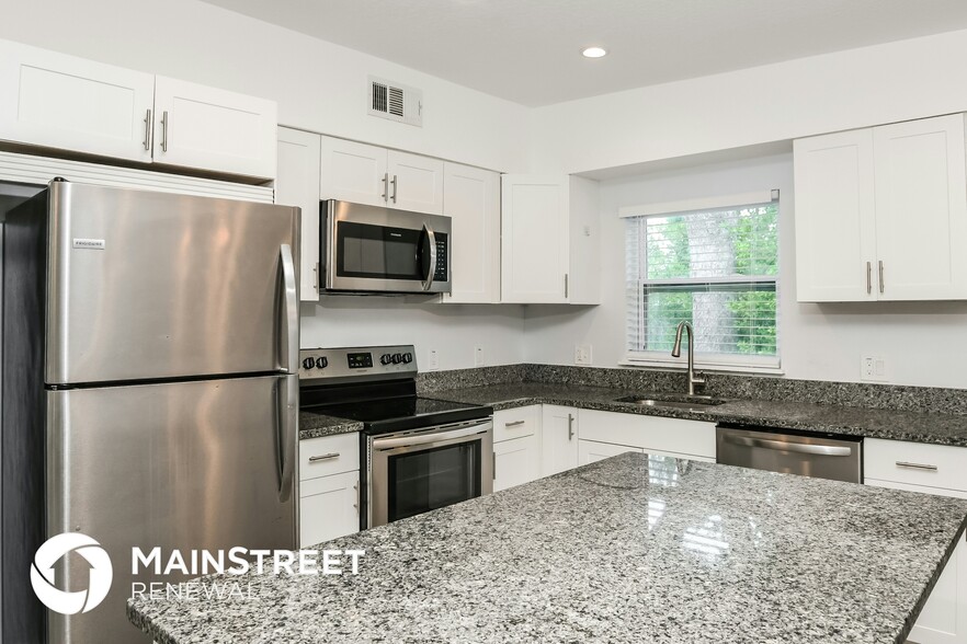Building Photo - 1404 Peruvian Ln