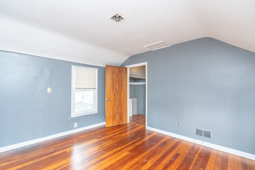 BEDROOM 4 - 2158 Indiana Ave