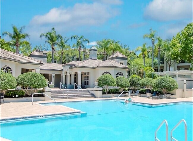 Building Photo - 705 Seagate Dr