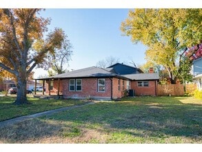 Building Photo - 1017 Tosch Ln