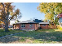 Building Photo - 1017 Tosch Ln