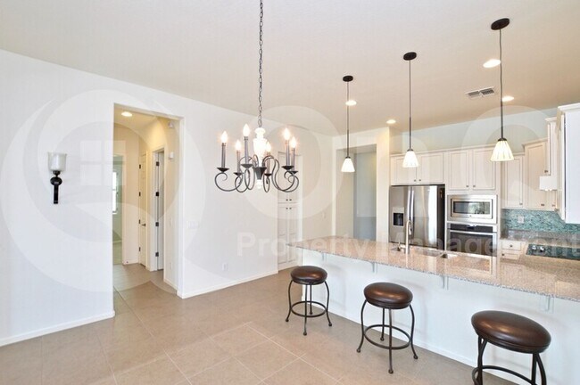 Building Photo - 20565 W Nelson Pl